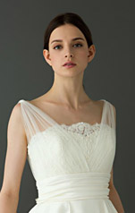 チュール ショルダースリーブ