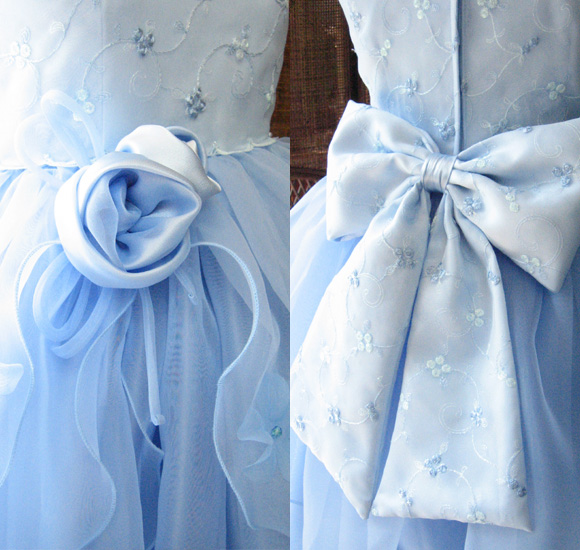 発表会ドレス コサージュとリボン