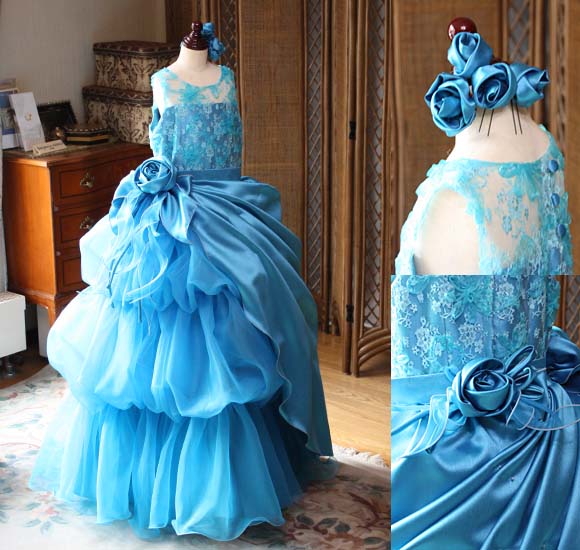 リボンとコサージュで2WAYスタイルにアレンジ