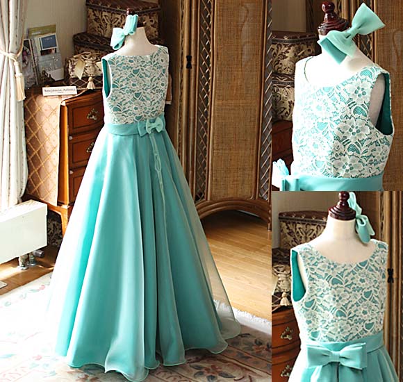 フレアAライン スカートシルエット ヘッドドレス 上半身デザイン