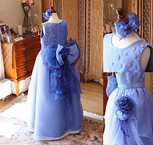 ウェストのリボン フロントコサージュ