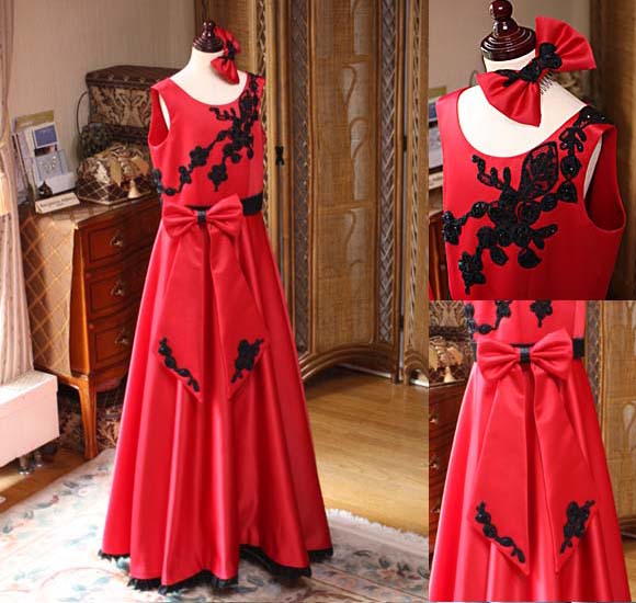 ピアノとハープ 演奏者ドレス レッド スレンダーラインドレス オーダーメイド