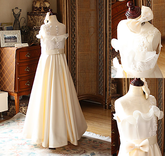 胸元のフリル くるみボタン ジュニアサイズ