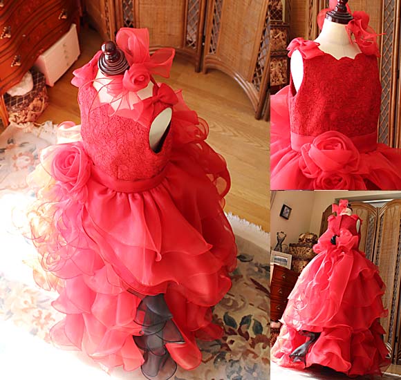 ドレスシルエット 立体的なコサージュ