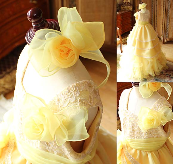 ヘッドドレスとトップスのコサージュ