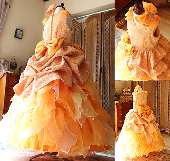 ベルラインスカートとデザイン リボンのドレス