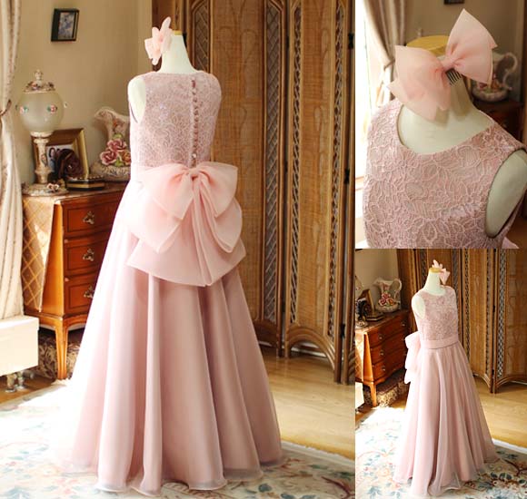 リボンドレス バックスタイル