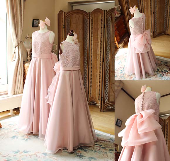 姉妹で同様のデザイン オーダーメイドドレス