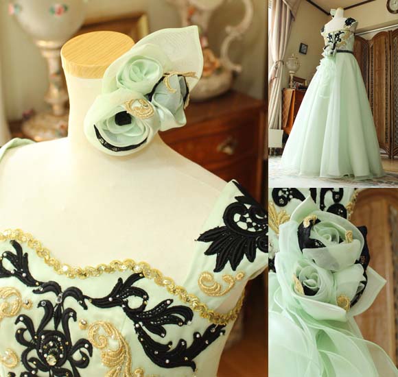 ヘッドドレス 髪飾り バラのコサージュ