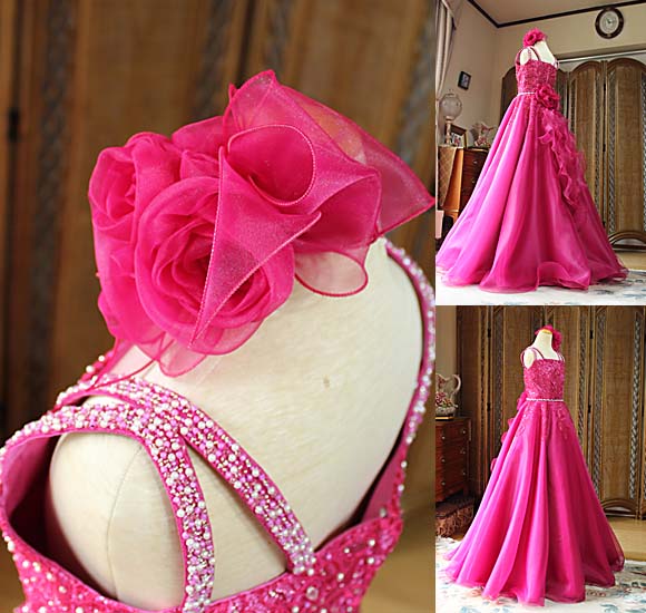 バックスタイル 背後のデザイン クルミボタン