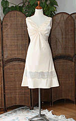 パーティードレス クリーム