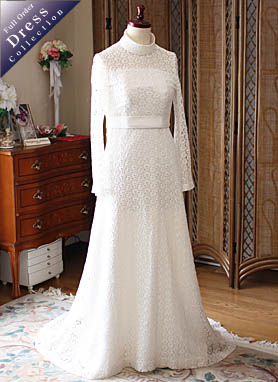 スレンダーラインドレス