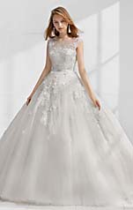 ウェディングドレス Aライン