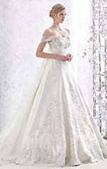 ロイヤルウェディングドレス