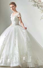 ロイヤルウェディングドレス