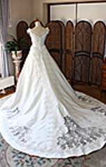 ウェディングドレス Aライン