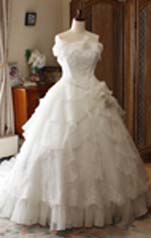 ウェディングドレス Aライン