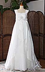 ウェディングドレス エンパイアライン